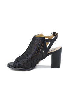 Queen Helena Sandals