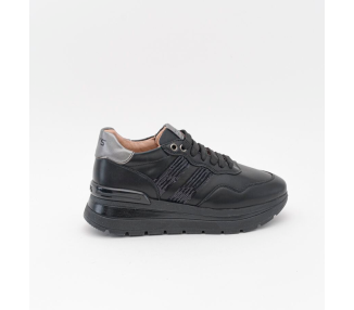 KEYS Sneakers