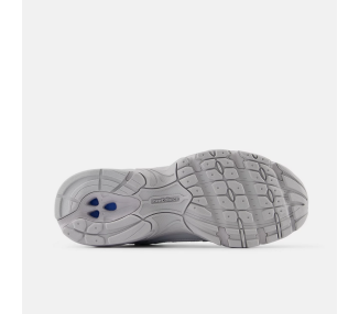 NEW BALANCE 530 Sneakers