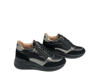 KEYS Sneakers
