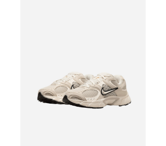NIKE V5 RNR Sneakers