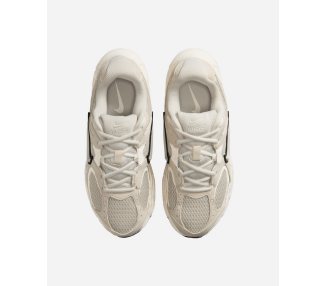 NIKE V5 RNR Sneakers