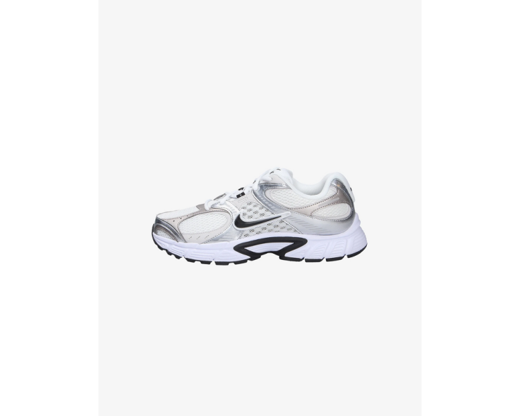 NIKE V5 RNR Sneakers